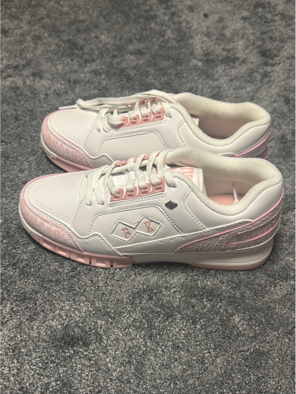 British Knights Metros Women's 8.5 White Crystal Rose Pink Retro Sneakers